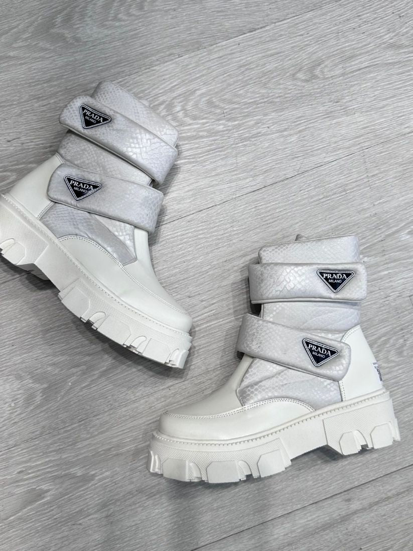 Prada Blanca