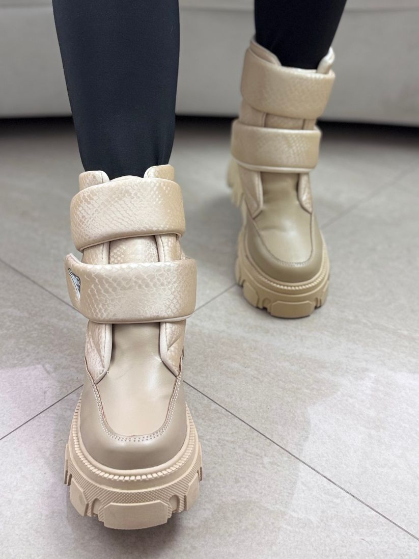 Prada Caramelo